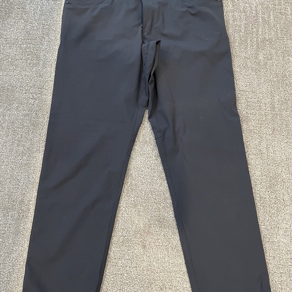 Lululemon men’s ABC pants. - Picture 12 of 13
